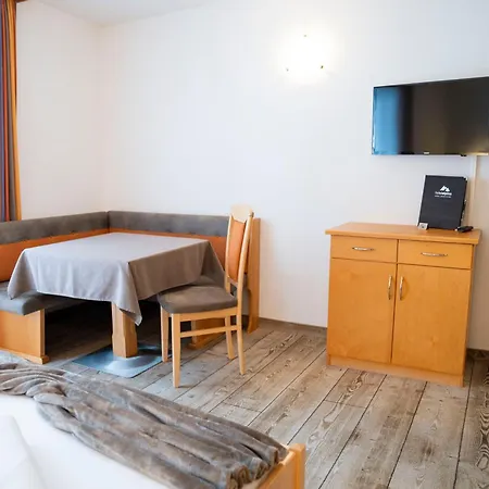 Alpina Otel 3*